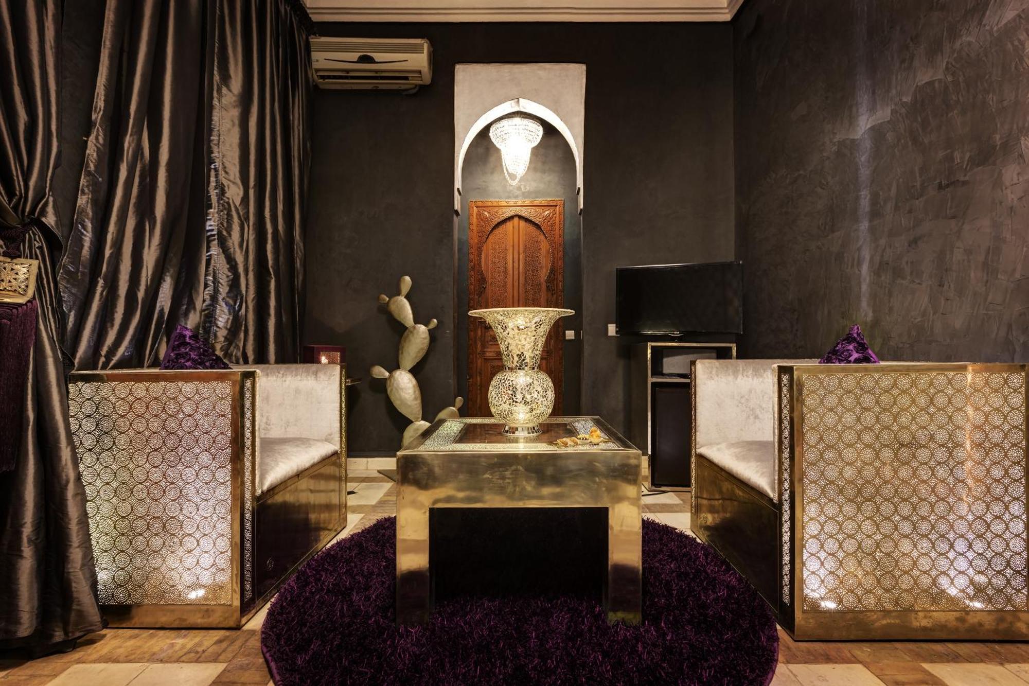 Riad Wow 5*